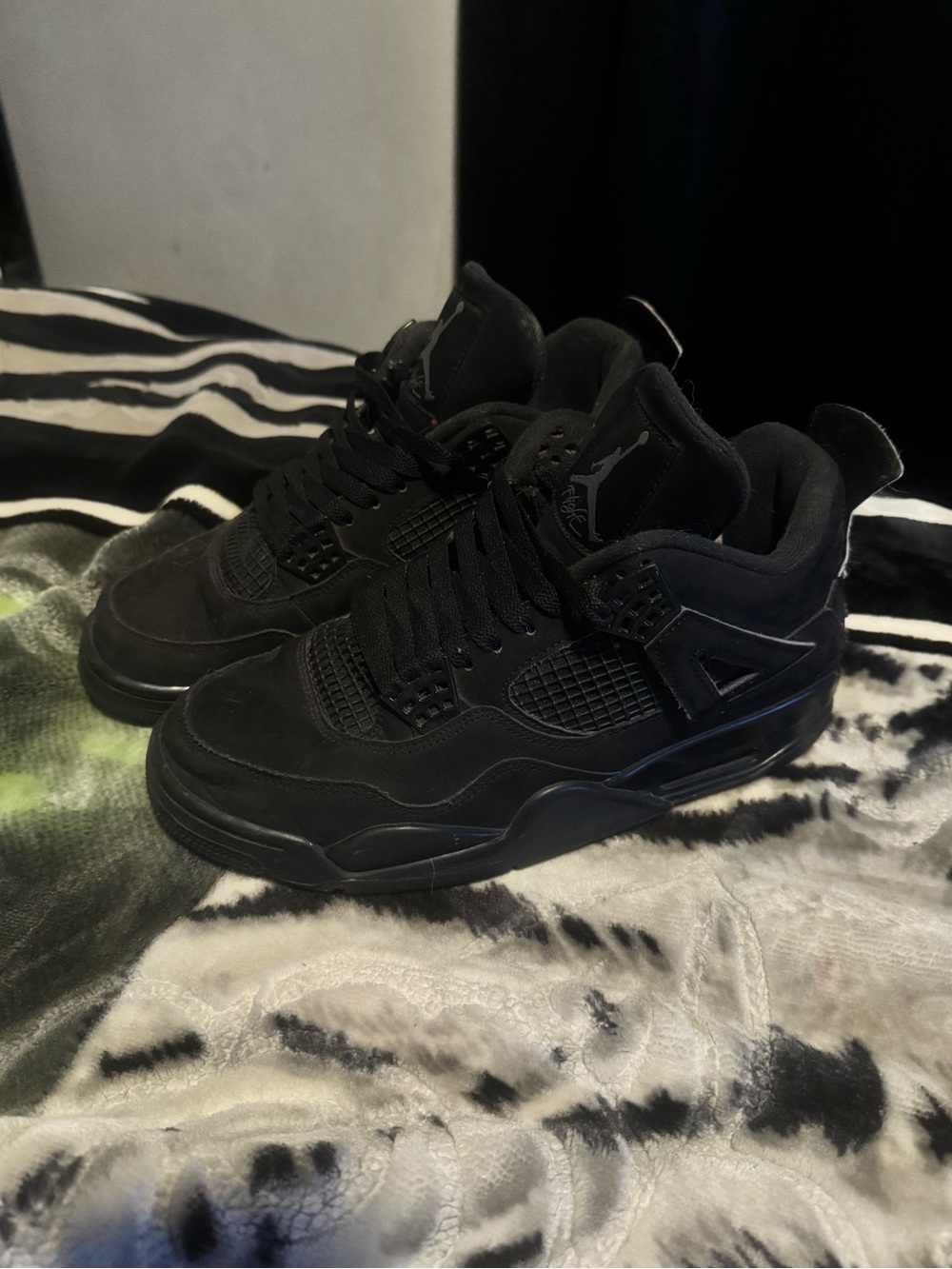 Jordan 4 OG Black Cats